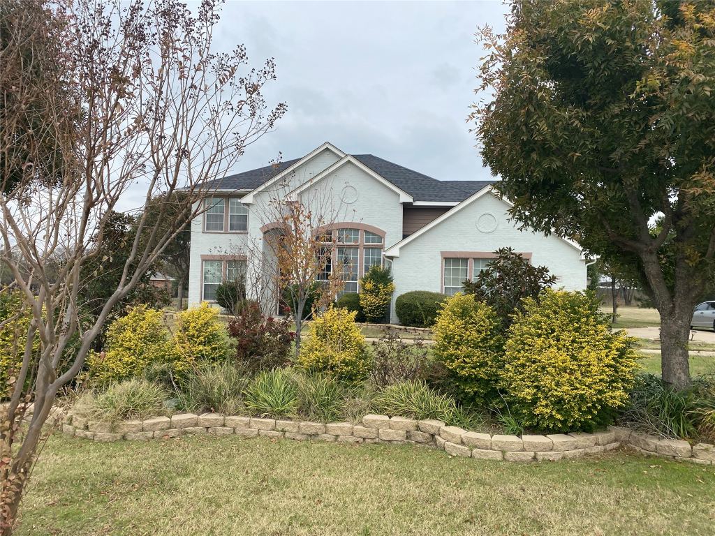 2920 Pinehurst, Grand Prairie, TX 75104 — photo 1