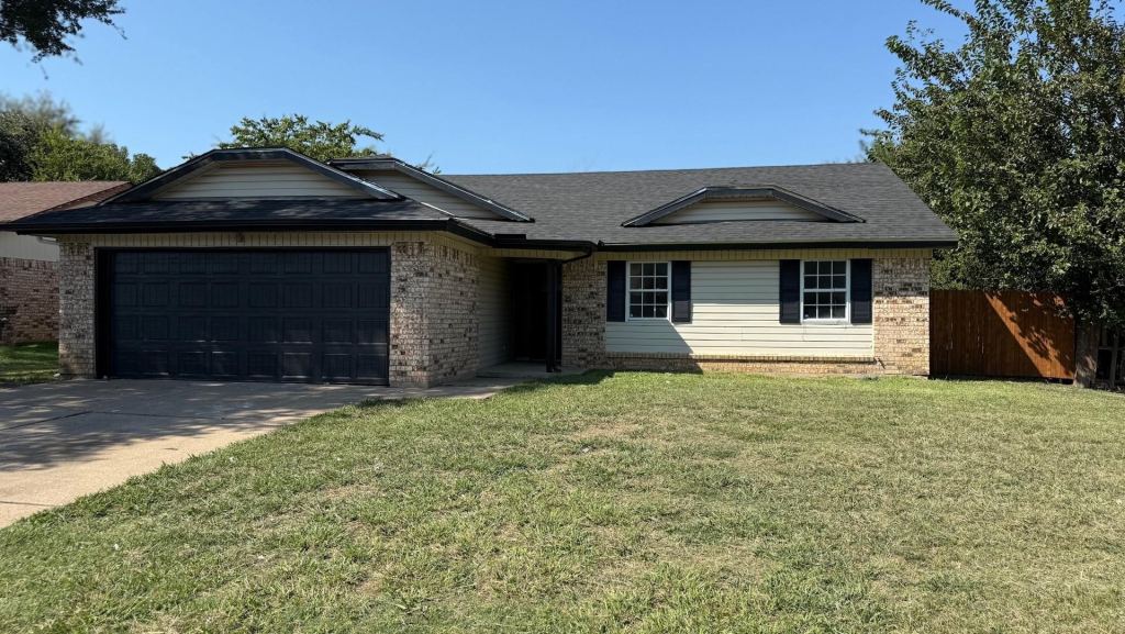 111 Iberis Court, Arlington, TX 76018 — photo 1