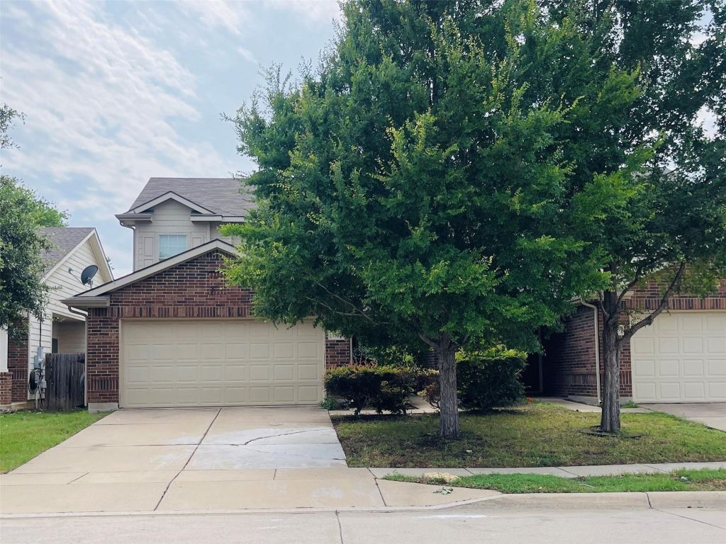 7561 Lazy Spur Boulevard, Fort Worth, TX 76131 — photo 1