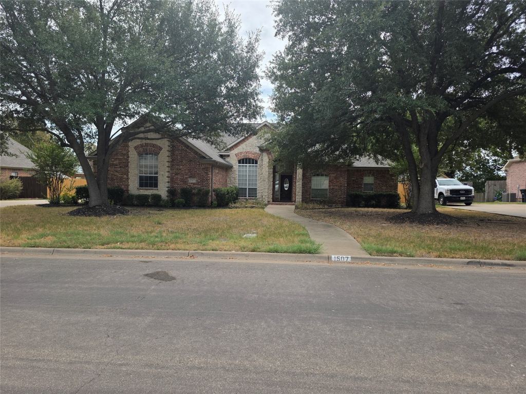 1507 Browning Lane, Cleburne, TX 76033 — photo 1
