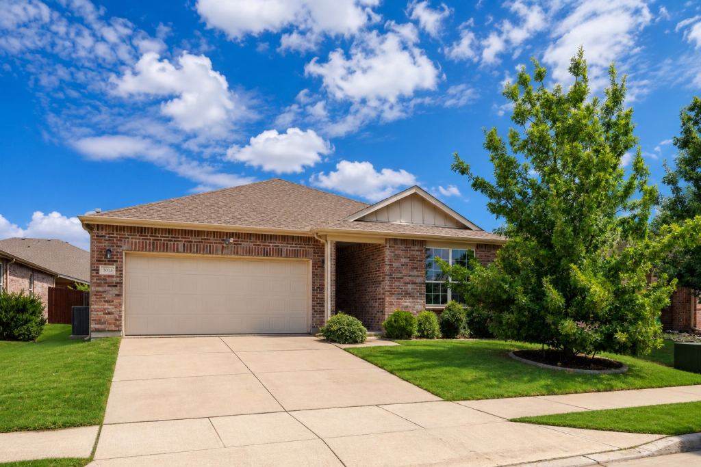 3013 Manuel Creek Drive, Little Elm, TX 75068 — photo 1