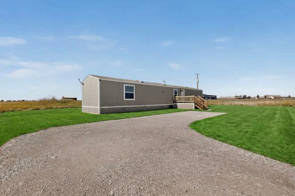 15281 Stice Road, Krum, TX 76249 — photo 1