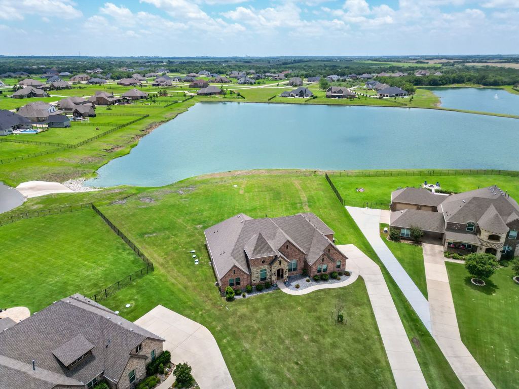 2255 Lake Estates Drive