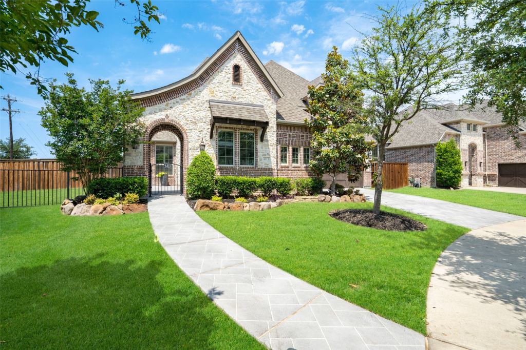 6313 Cobbie Creek Drive, Frisco, TX 75034 — photo 1