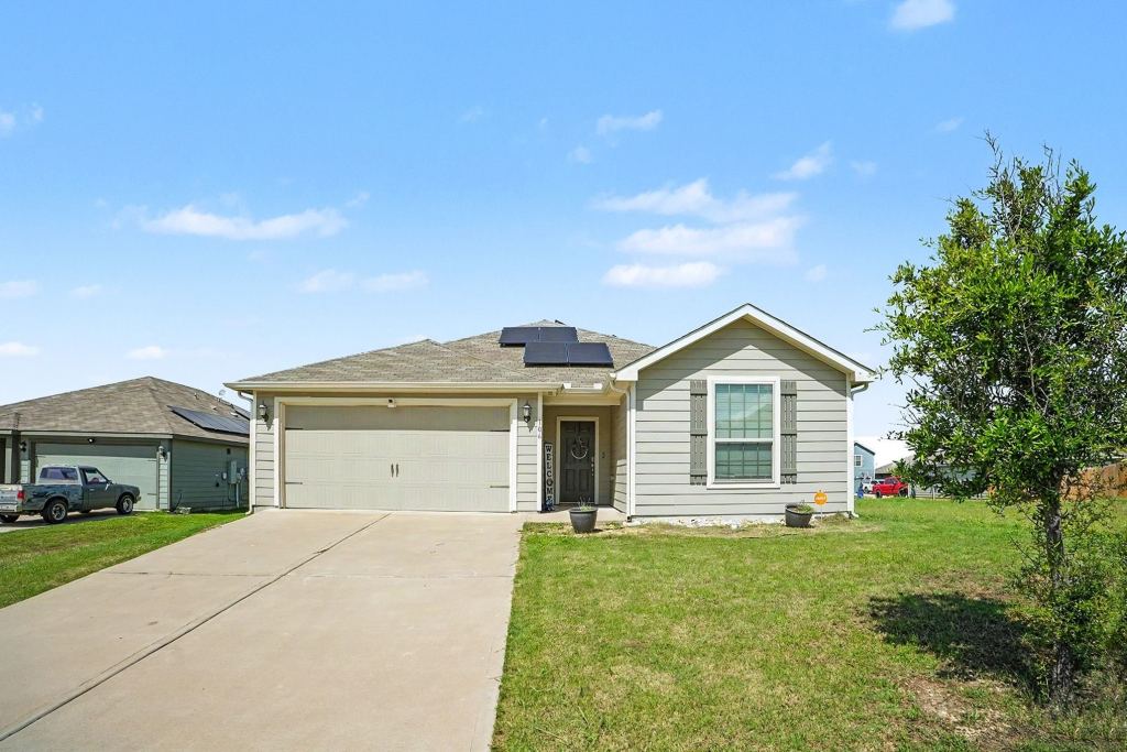 106 Patton Lane, Venus, TX 76084 — photo 1