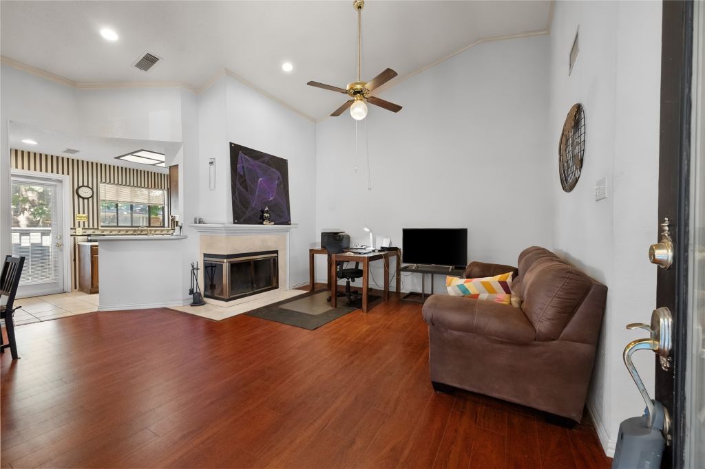 401 Pebble Way 237, Arlington, TX 76006 — photo 1