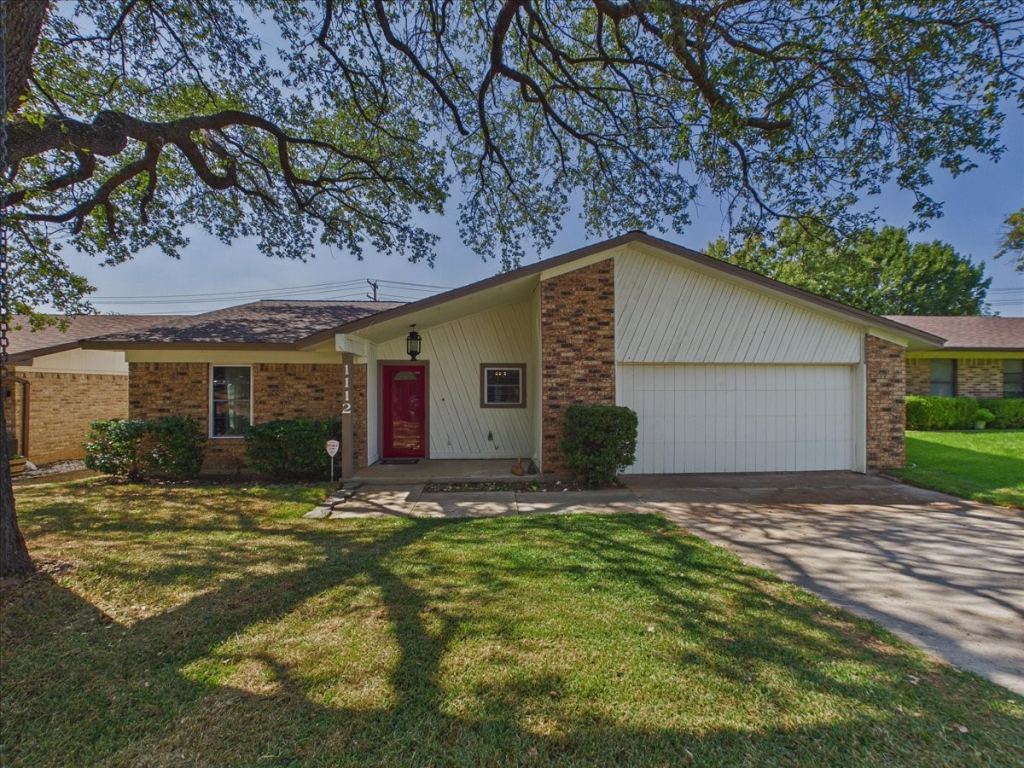 1112 Fox River Lane, Fort Worth, TX 76120 — photo 1