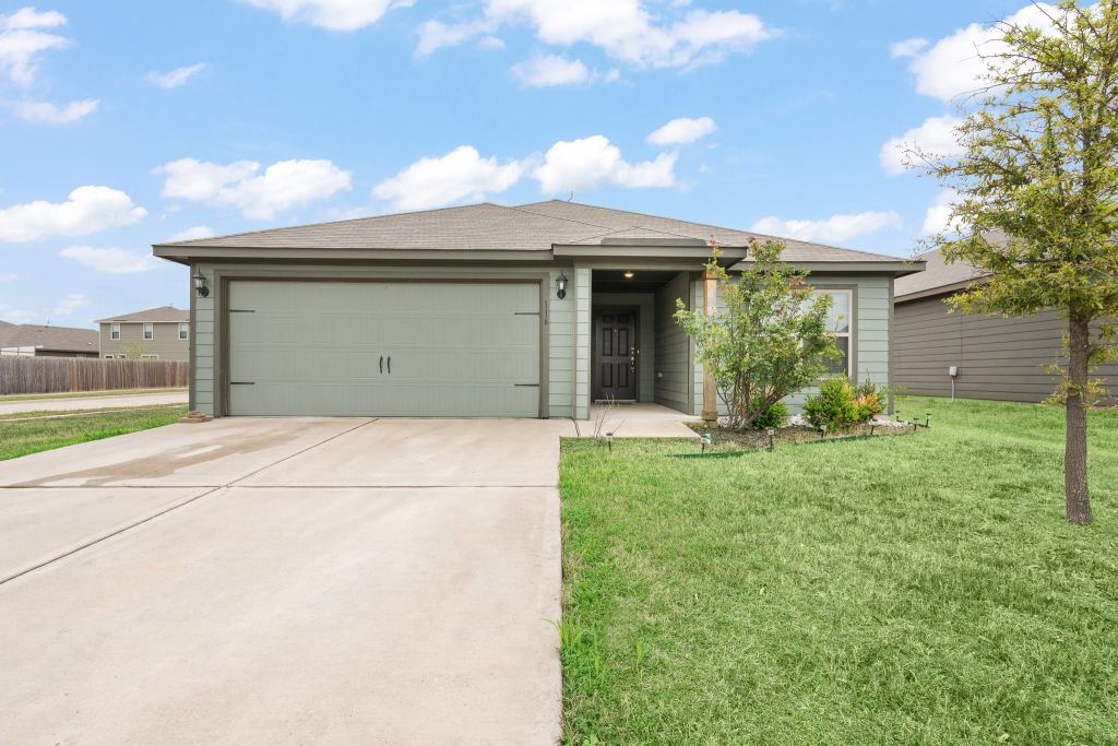116 Austin Avenue, Venus, TX 76084 — photo 1