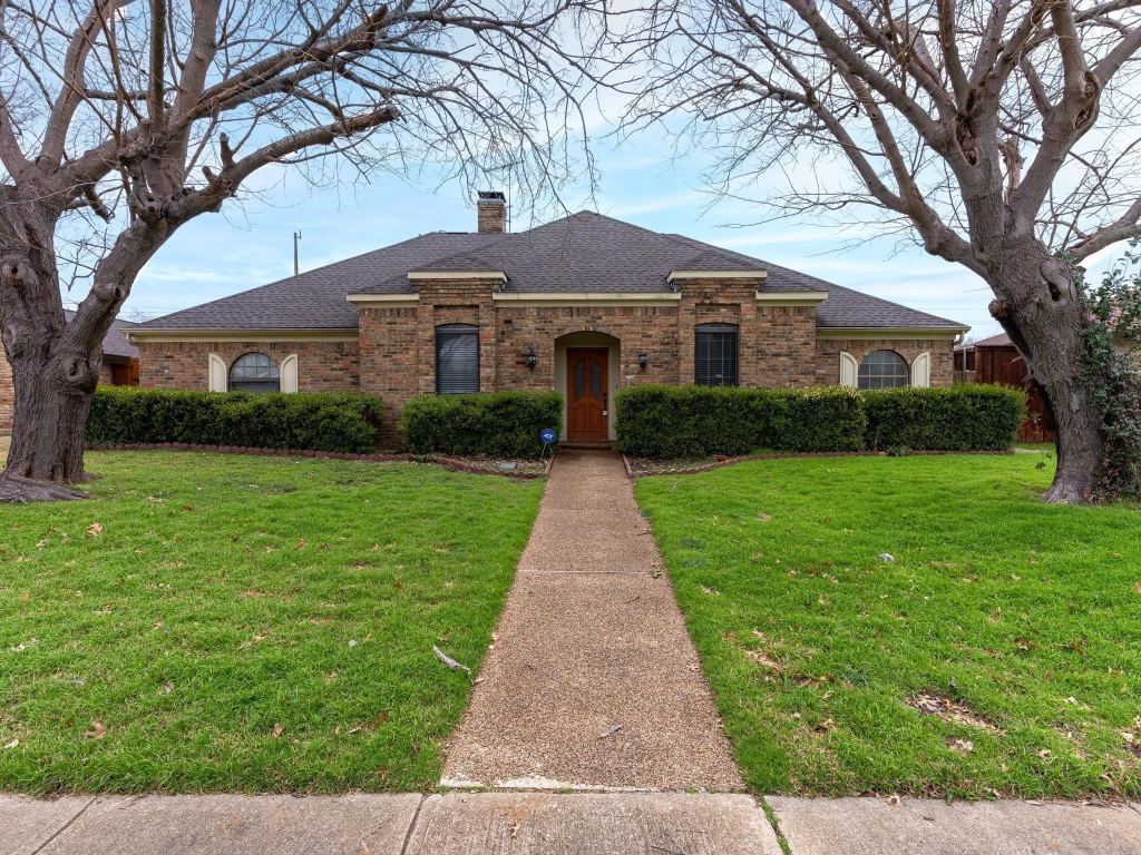 706 Mount Vernon Drive, Richardson, TX 75081 — photo 1