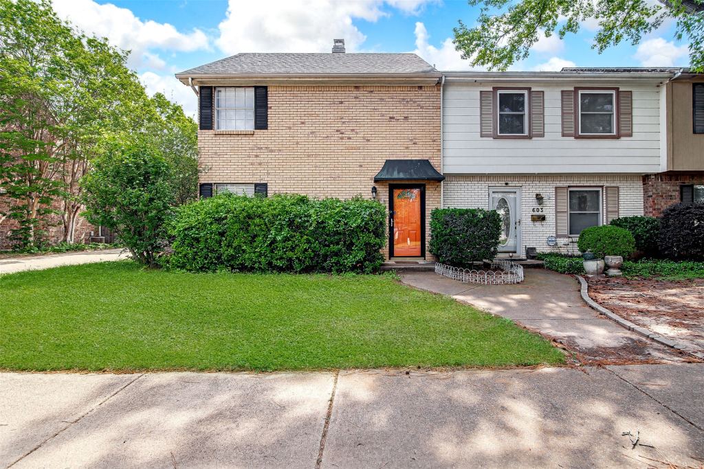 601 St Charles Drive, Arlington, TX 76013 — photo 1
