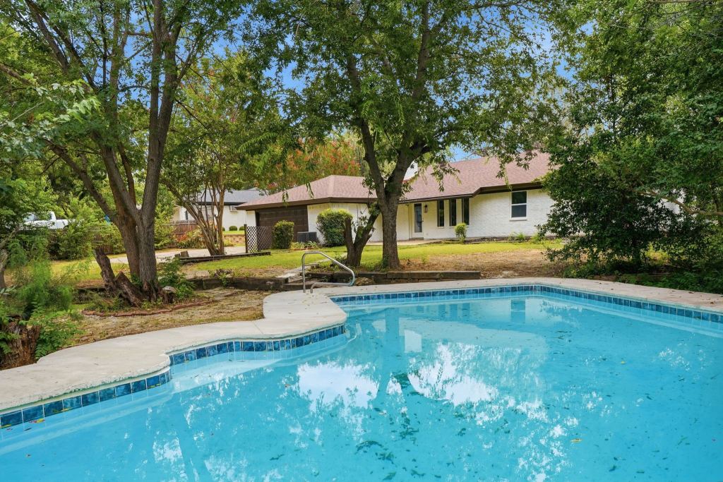 6505 Riviera Drive, North Richland Hills, TX 76180 — photo 1