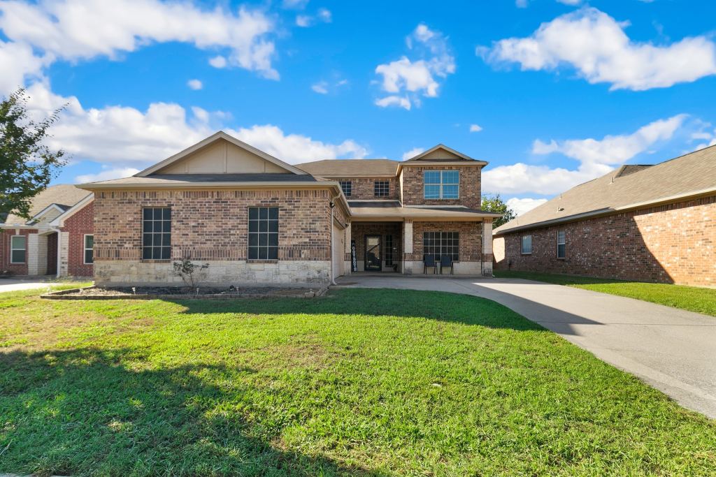 107 Ashlyn Court, Whitesboro, TX 76273 — photo 1