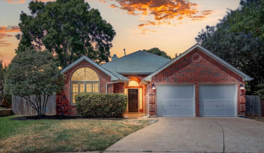 2613 Lakeshore Drive, Flower Mound, TX 75028 — photo 1