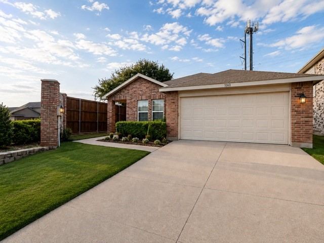 1060 Mosaic Drive, Fort Worth, TX 76179 — photo 1