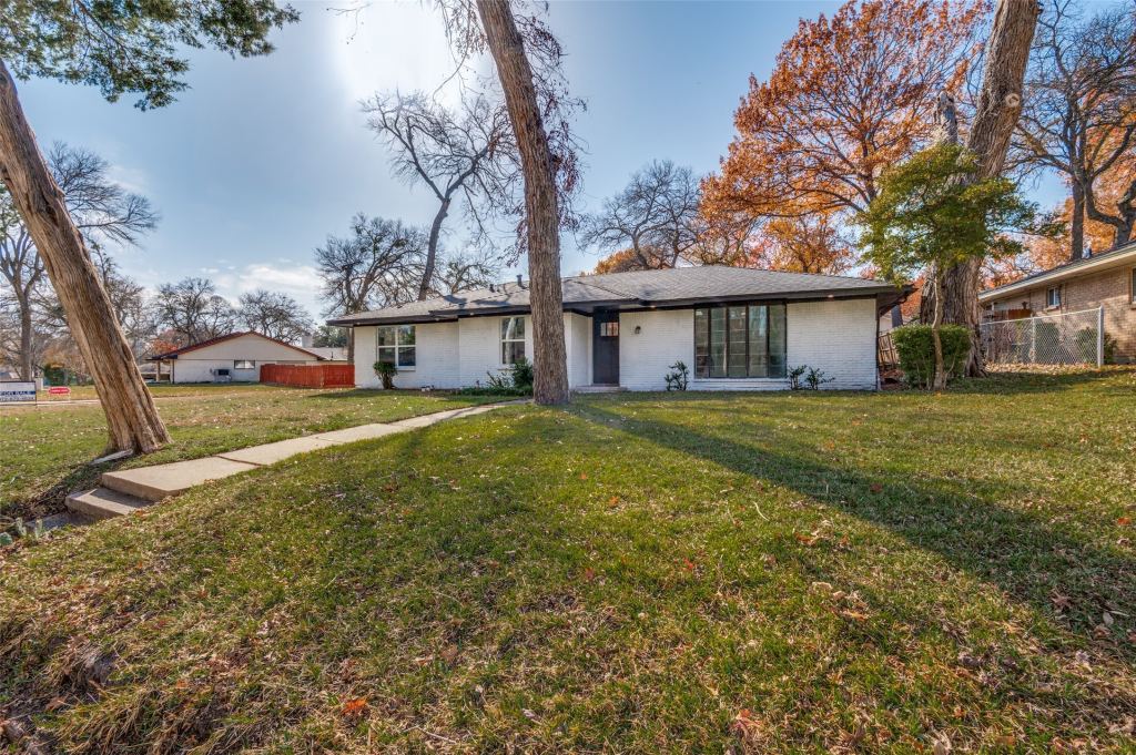 1241 Springbrook Drive, DeSoto, TX 75115 — photo 1