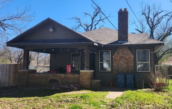 1515 W 4th Avenue, Corsicana, TX 75110 — photo 1