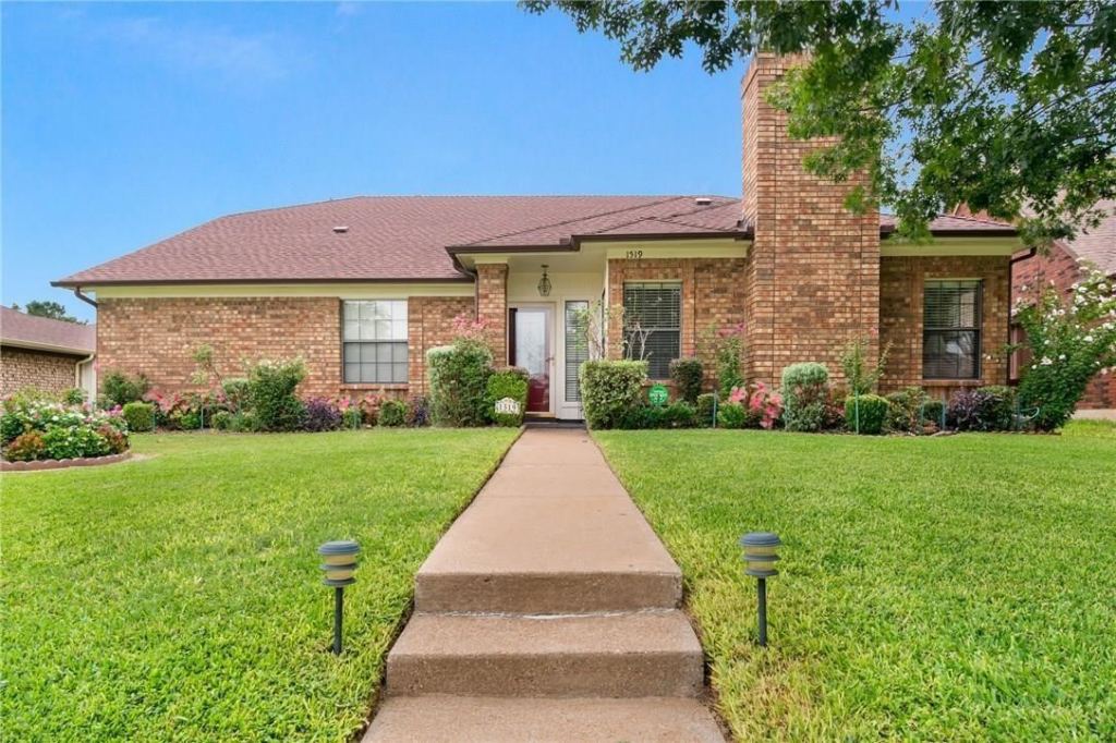 1519 Mission Ridge Trail, Carrollton, TX 75007 — photo 1