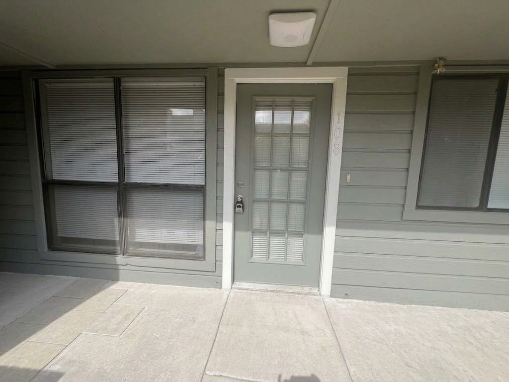 6108 Abrams Road 108, Dallas, TX 75231 — photo 1