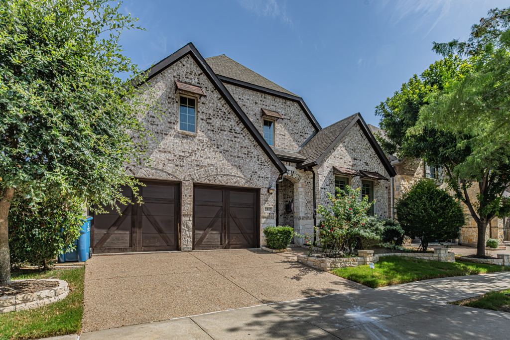 2517 Saffire Way, Lewisville, TX 75056 — photo 1