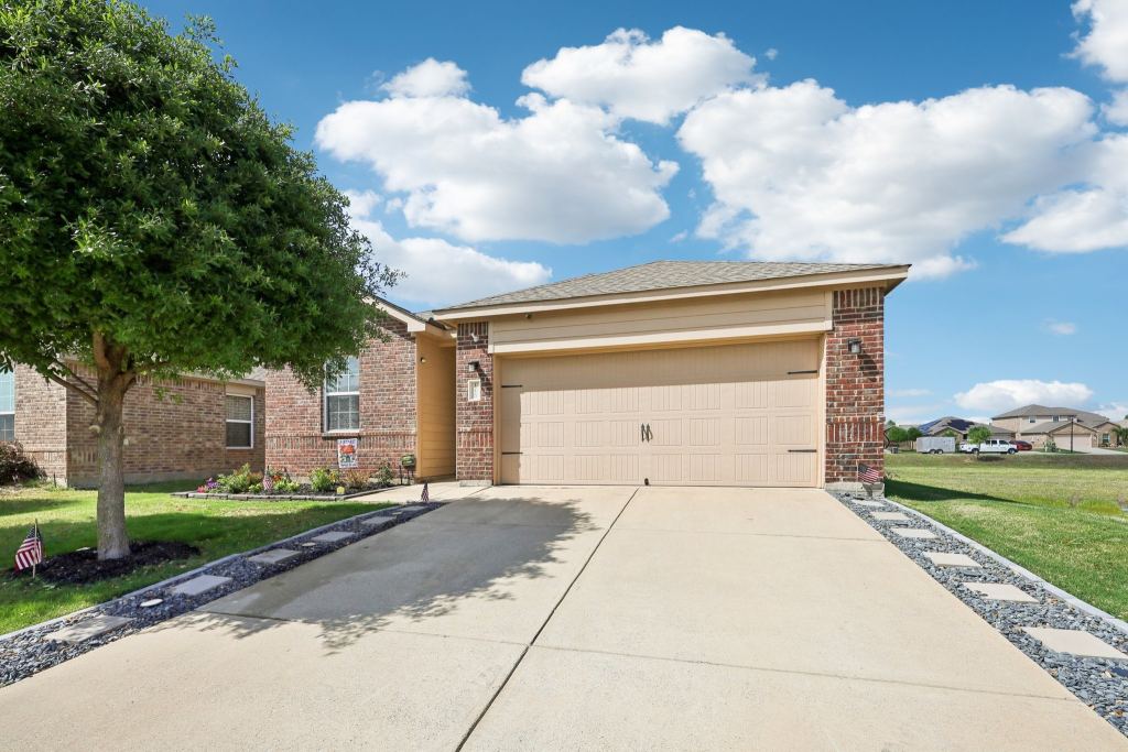 1220 Juniper, Princeton, TX 75407 — photo 1