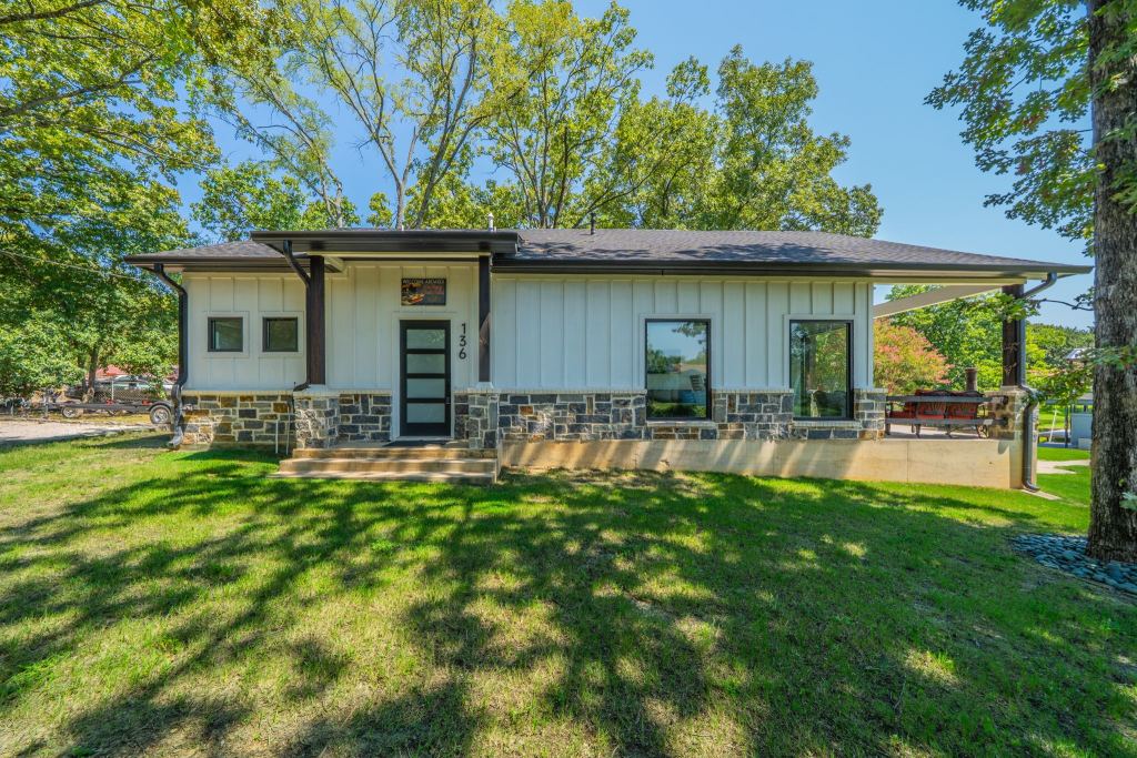 136 Deer Park Loop, Mabank, TX 75156 — photo 1