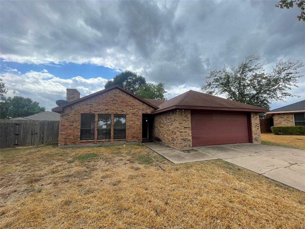504 W Jay Court, DeSoto, TX 75115 — photo 1