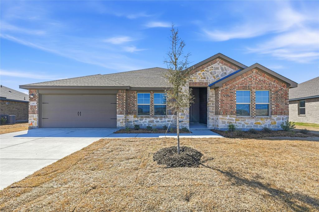 1907 Reveille Way