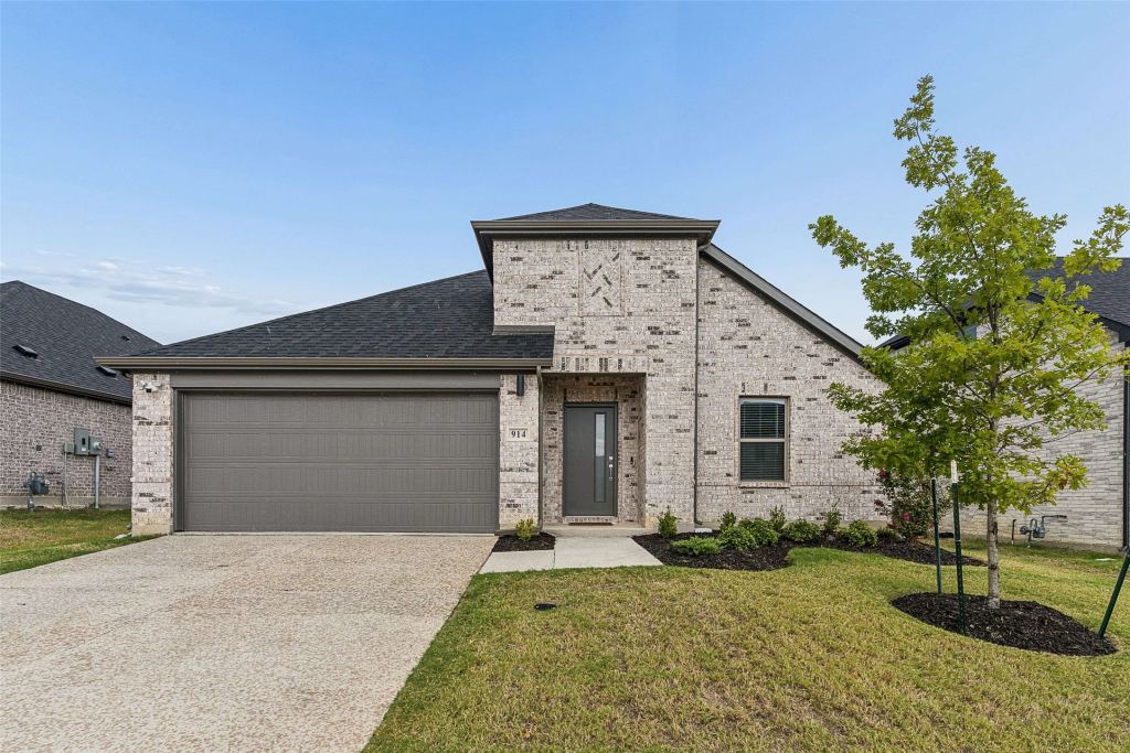 914 Rosemary Hill Drive
