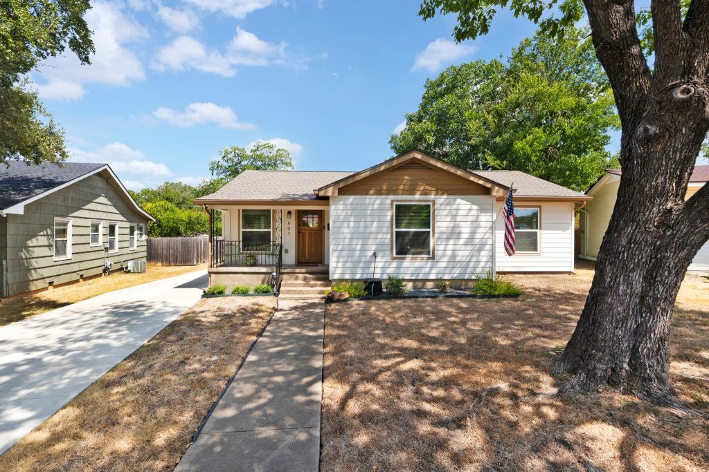801 N 44th Street, Waco, TX 76710 — photo 1
