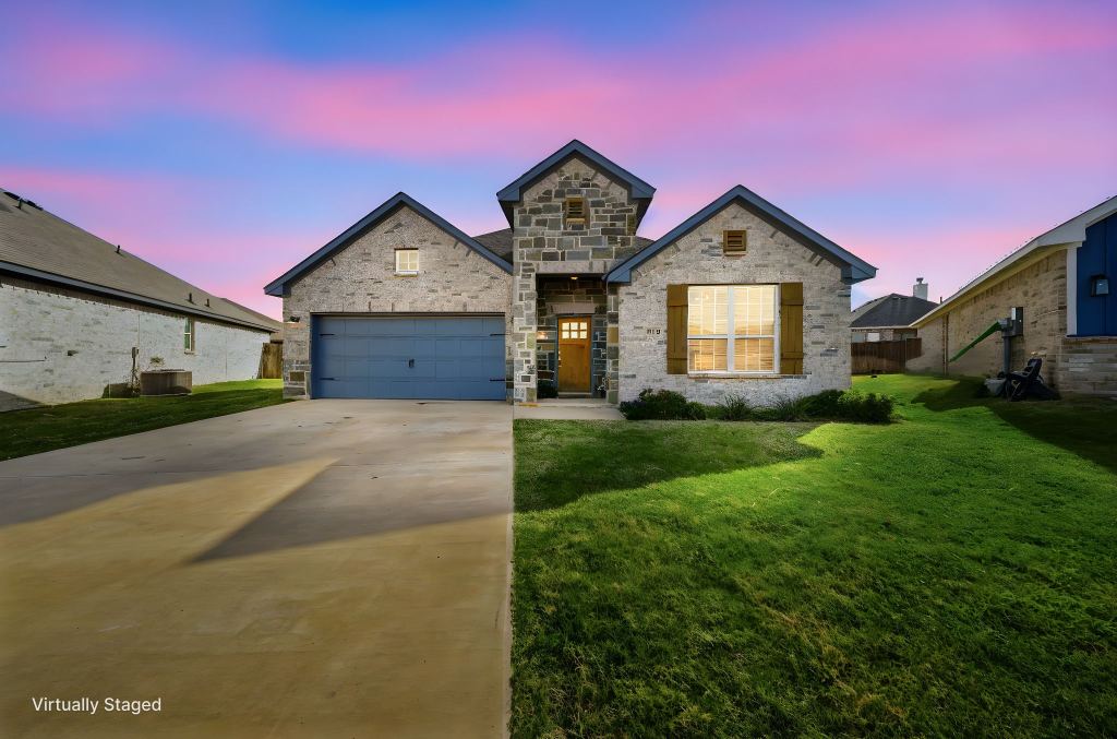 315 Bronco Drive, Pilot Point, TX 76258 — photo 1