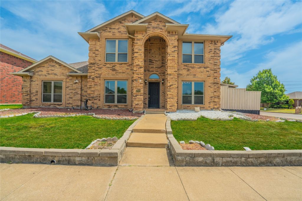 6802 Silver Lake Drive, Rowlett, TX 75089 — photo 1