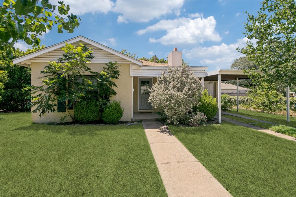 3904 Carolyn Road, Fort Worth, TX 76109 — photo 1