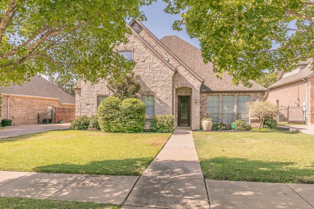 8649 Wishing Tree Lane, North Richland Hills, TX 76182 — photo 1