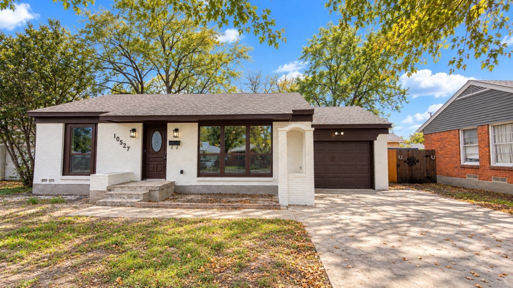10527 Cayuga Drive