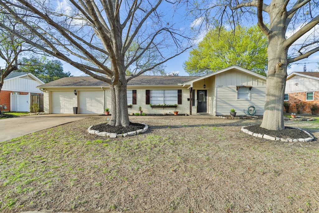 7217 Green Meadow Drive, North Richland Hills, TX 76180 — photo 1