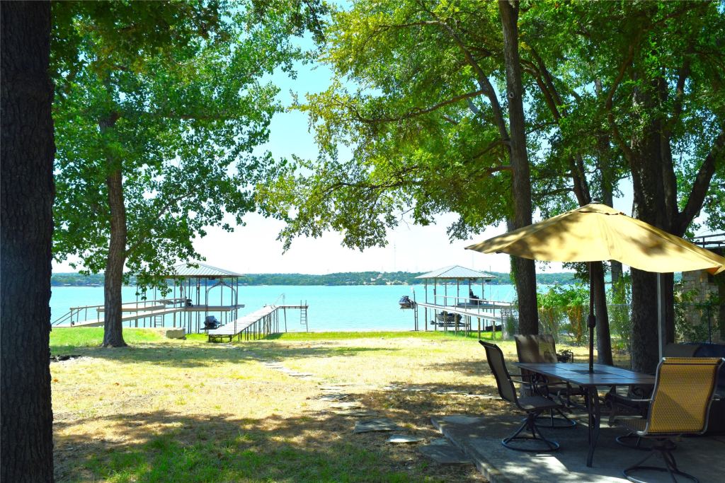 1411 E Lake Drive, Weatherford, TX 76087 — photo 1