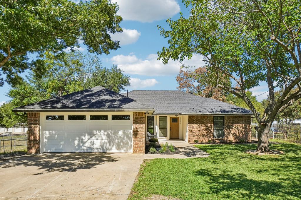 5885 Mitchell Saxon Road