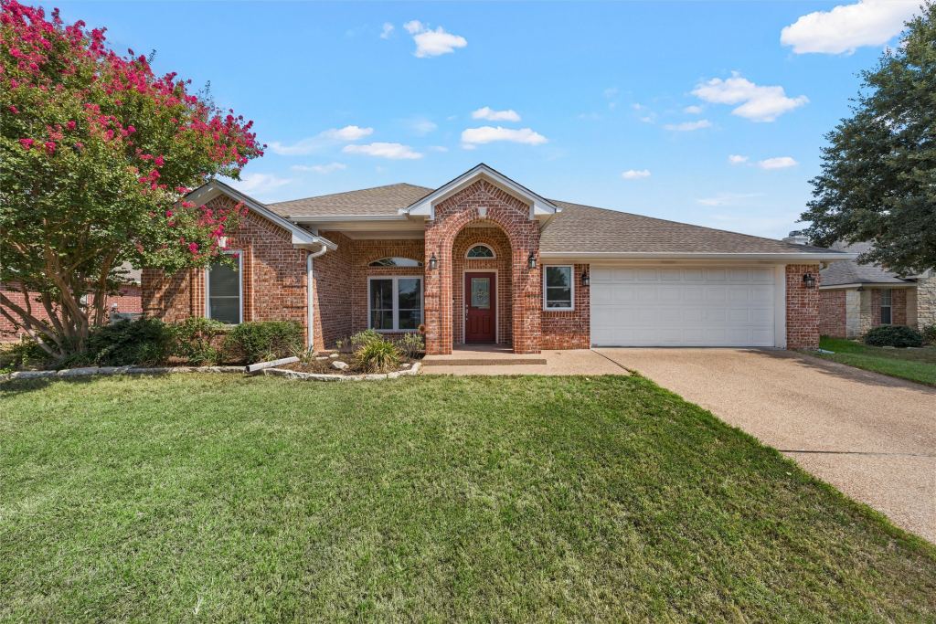 10617 Aquilla Trail, Waco, TX 76708 — photo 1