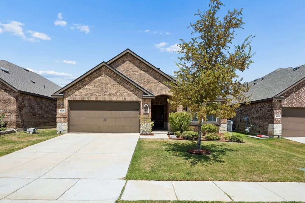 3016 Frio Road, Little Elm, TX 75068 — photo 1
