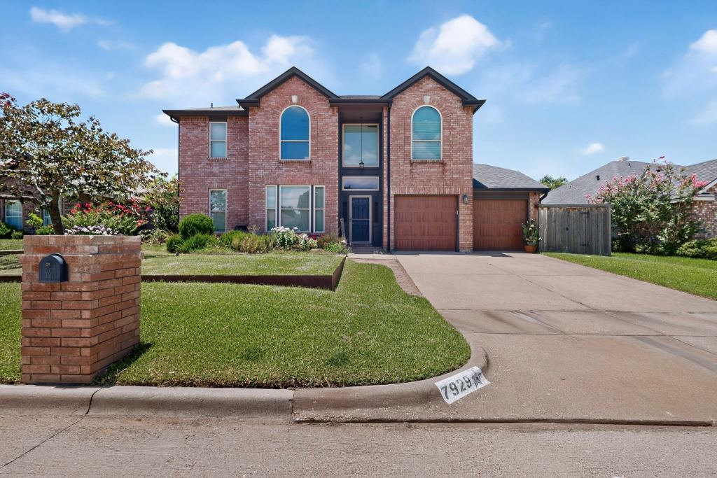 7929 Whispering Woods Lane, North Richland Hills, TX 76182 — photo 1