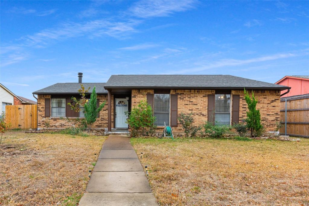2110 Rose Hill Road, Carrollton, TX 75007 — photo 1