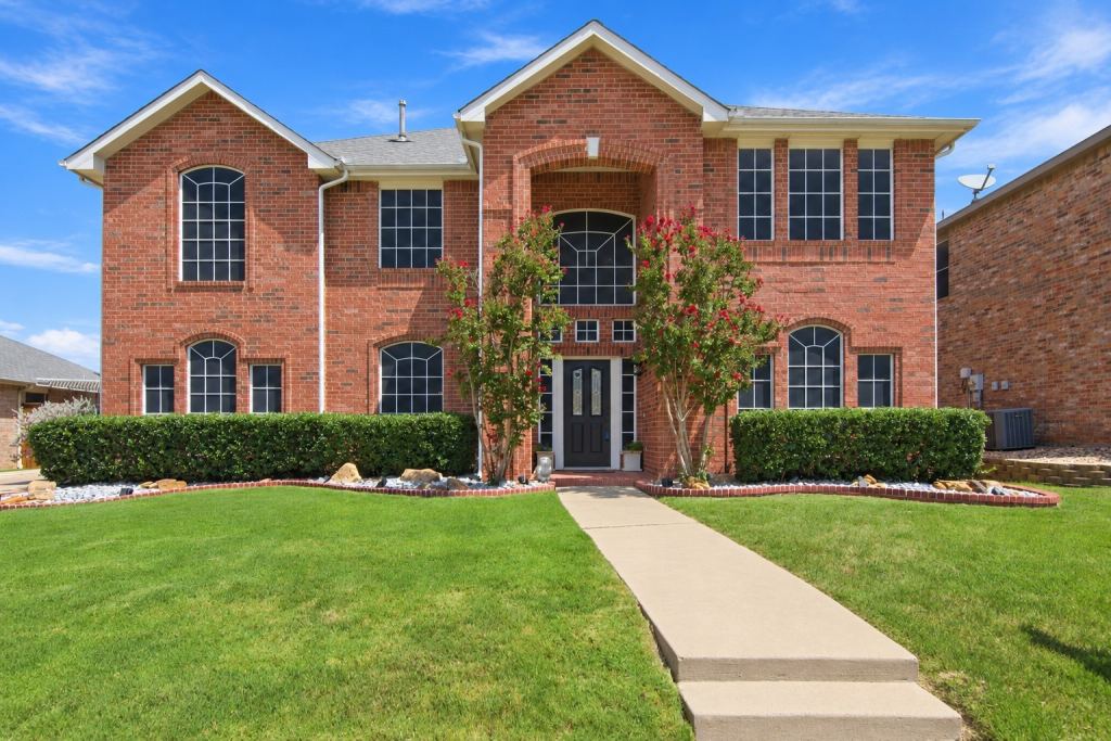 5225 Merced Drive