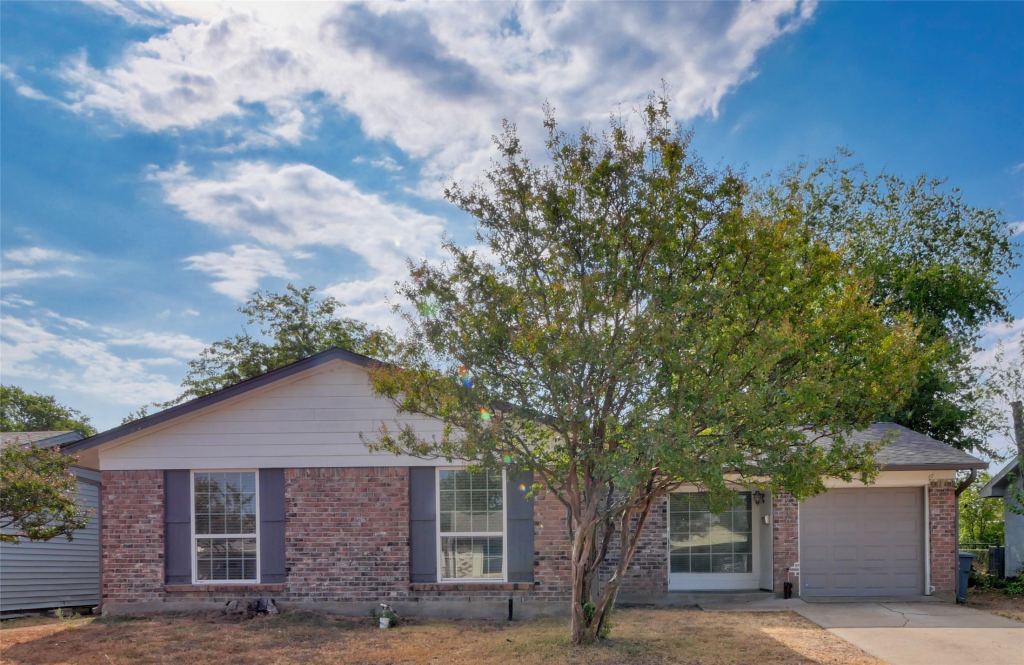 3616 Pacesetter Drive, Dallas, TX 75241 — photo 1