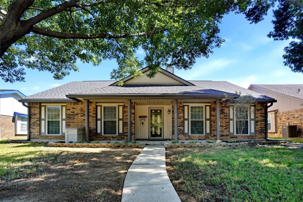4316 Windsor Drive, Flower Mound, TX 75028 — photo 1