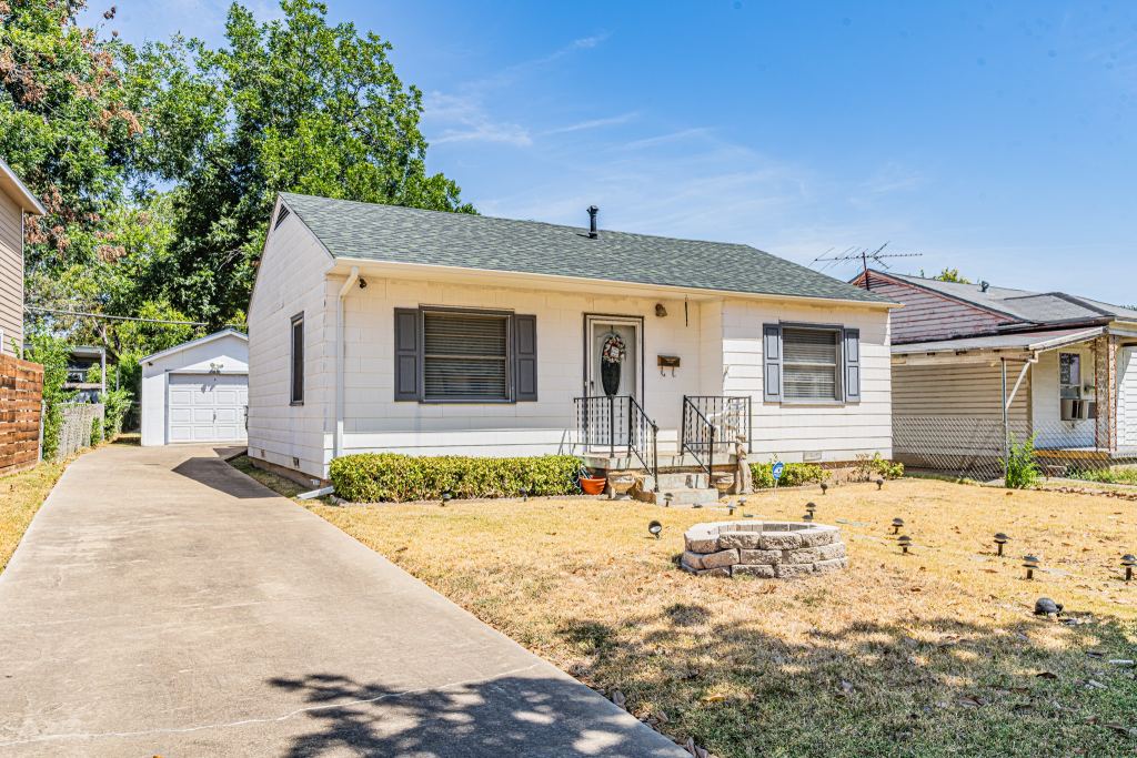 3723 Texas Drive, Dallas, TX 75211 — photo 1