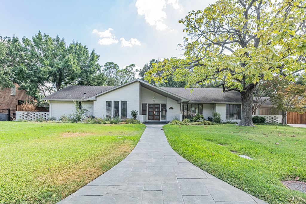 4452 Hockaday Drive