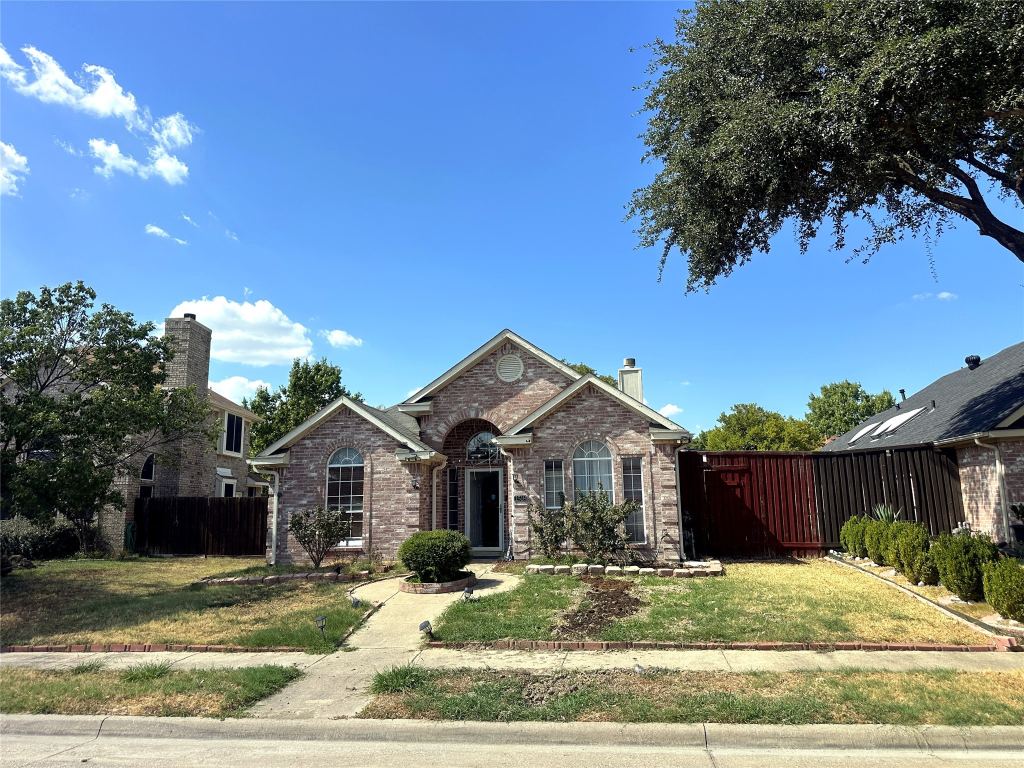 1518 Northampton Drive, Rowlett, TX 75089 — photo 1