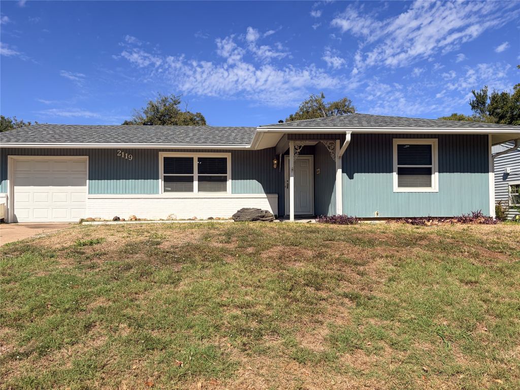 2119 Greenway Street, Arlington, TX 76010 — photo 1