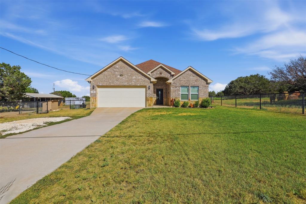 328 Ridge Drive N, Cleburne, TX 76033 — photo 1