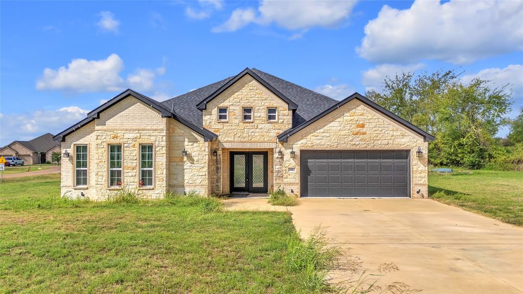 2002 Clay Street, Mabank, TX 75147 — photo 1
